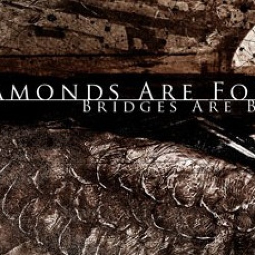 O noua piesa de pe DVD-ul trupei Diamonds Are Forever