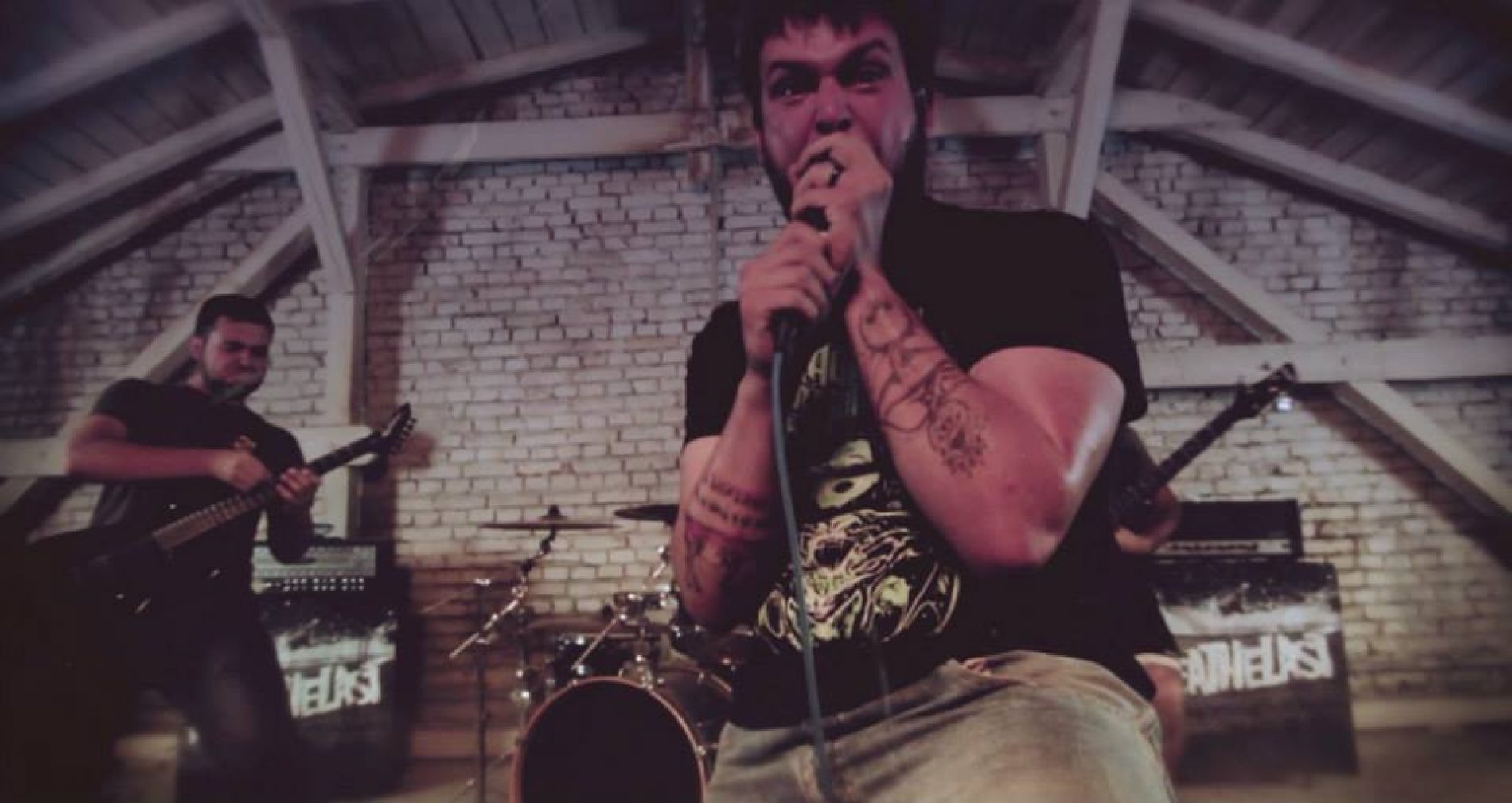 Breathelast pregatesc lansarea unui videoclip nou, Sinking Ships ( teaser video)