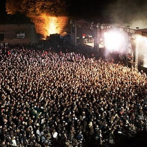 Brutal Assault din anii precedenti: Oameni, atmosfera, atitudini