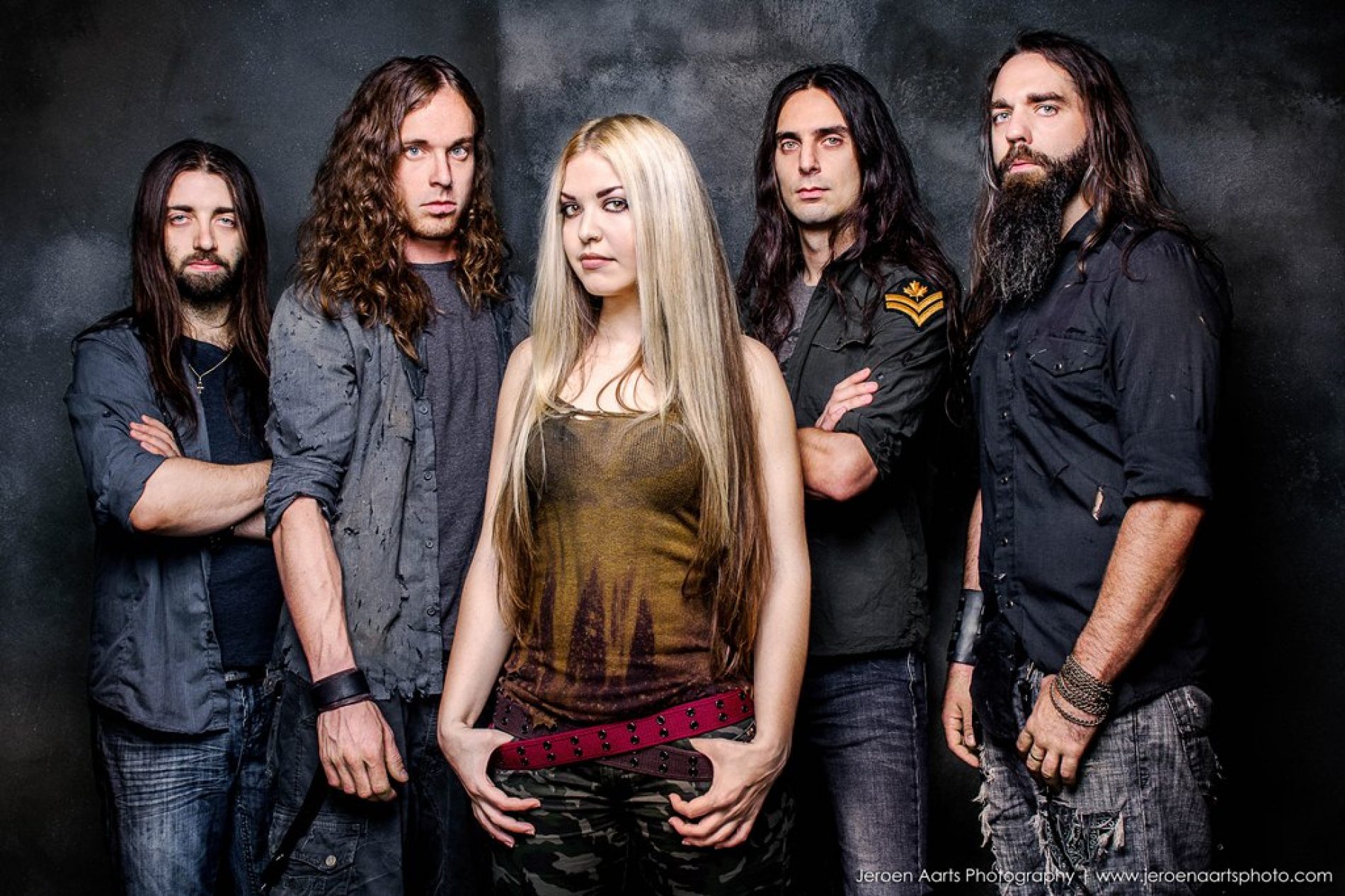 THE AGONIST a lansat un nou album, “Eye Of Providence”