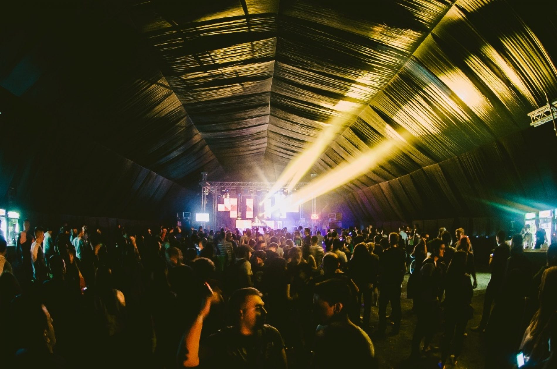 ZOB, Niște Băieți: Warm-up Airfield Festival pe 24 aprilie la Brasov
