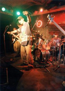 H8. Poza realizata undeva in anul 2000. Club Backstage