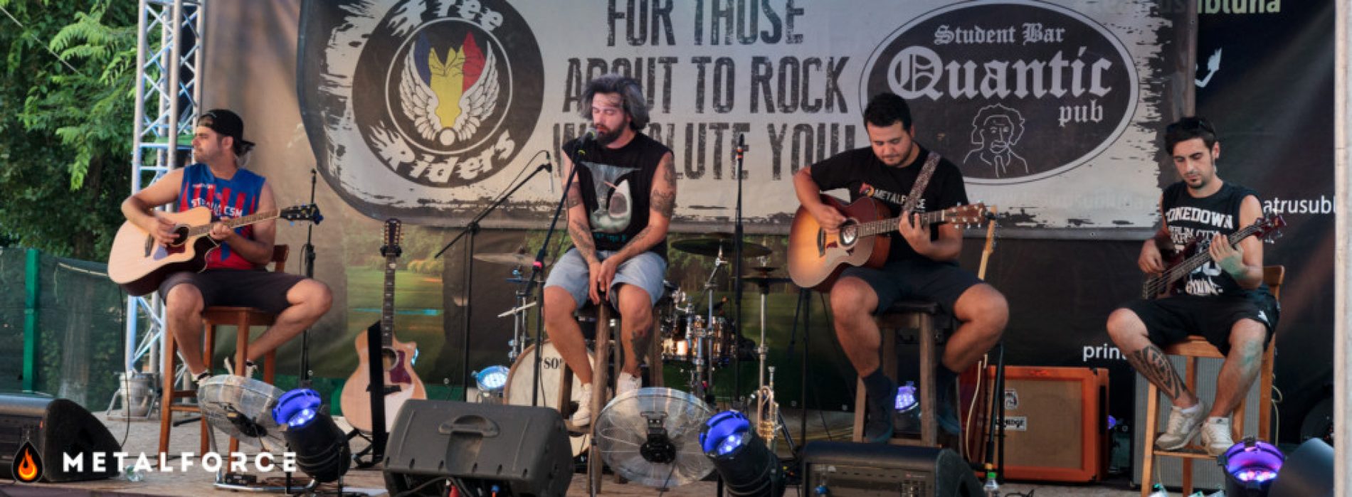 Galerie foto de la concertul acustic Luna Amara si Breathelast din Quantic