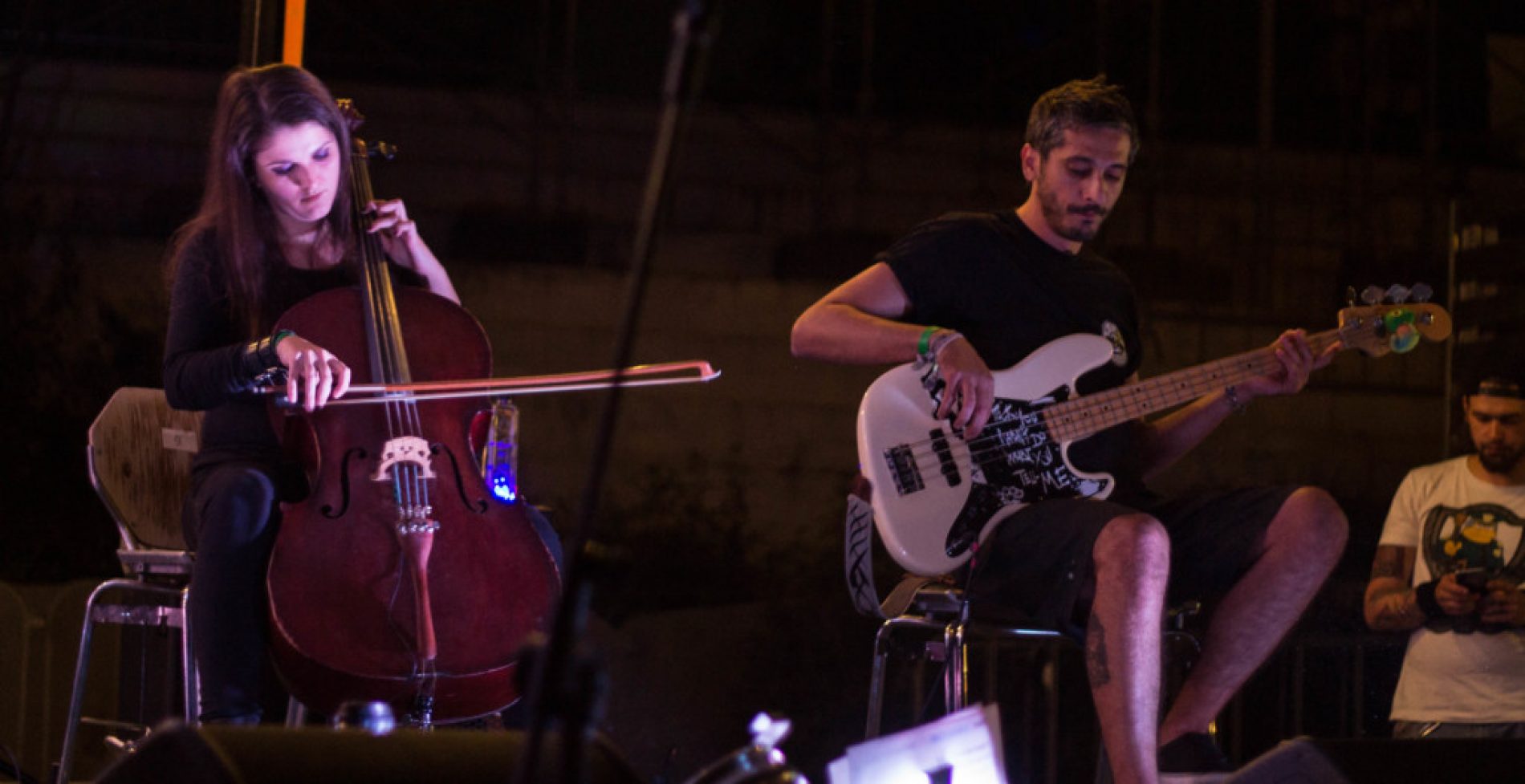 Galerie foto Backyard Acoustic Season